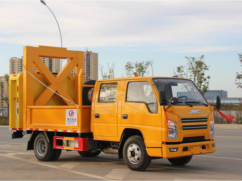 江鈴藍(lán)牌防撞緩沖車(chē)（新款包70E）